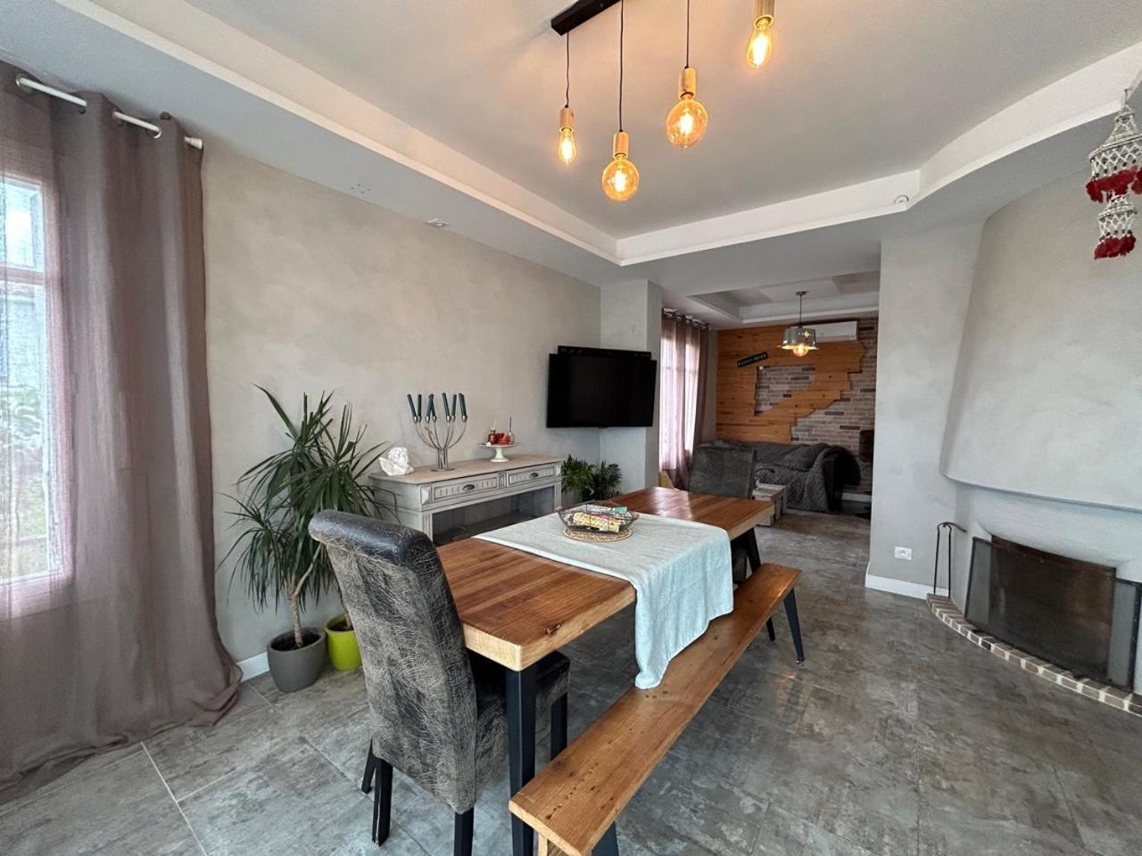 Comme A La Maison Narbonne Eksteriør billede